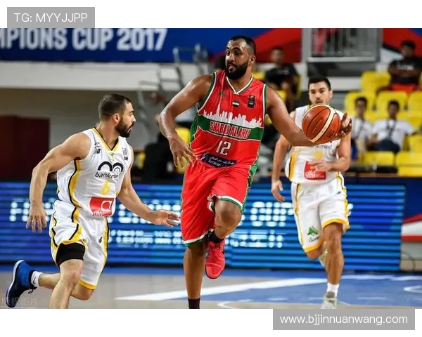 深圳篮球队快攻战术解析与深度剖析助力球队崛起之路